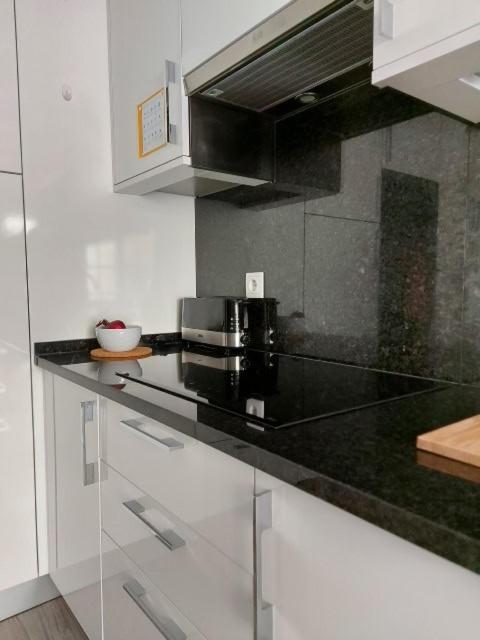 Girassol - Bright, Modern, Well Located Apartment オリョン エクステリア 写真