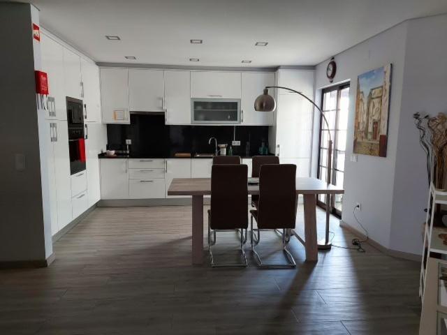 Girassol - Bright, Modern, Well Located Apartment オリョン エクステリア 写真